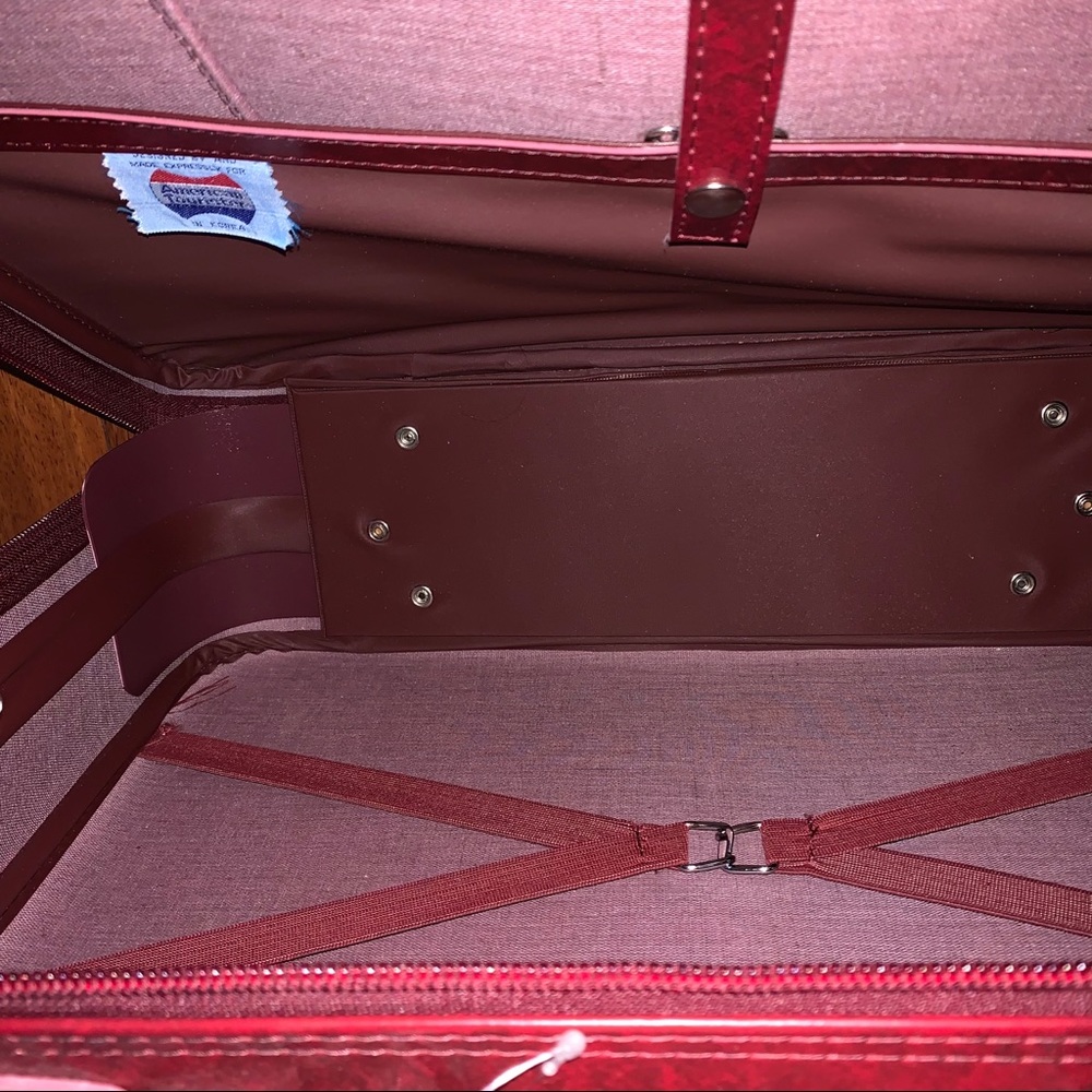 Vtg American Tourister red soft leather luggage - Picture 7 of 11